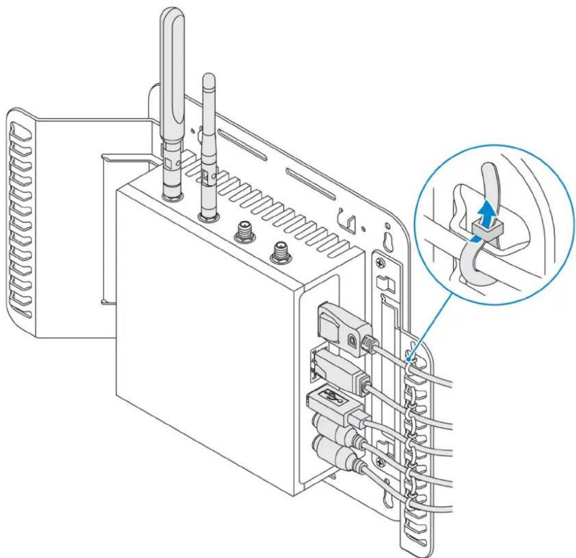 DELL Edge Gateway 3003 - Attaching the cable control bars to the standard-mount bracket - 2