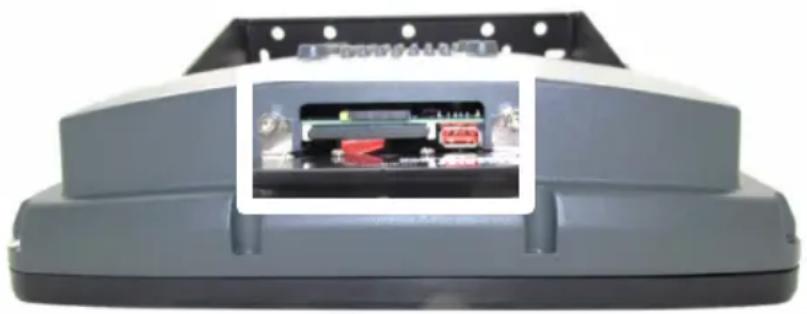 Advantech DLV8315-4J300F0 - Connectors underneath the antenna - 1
