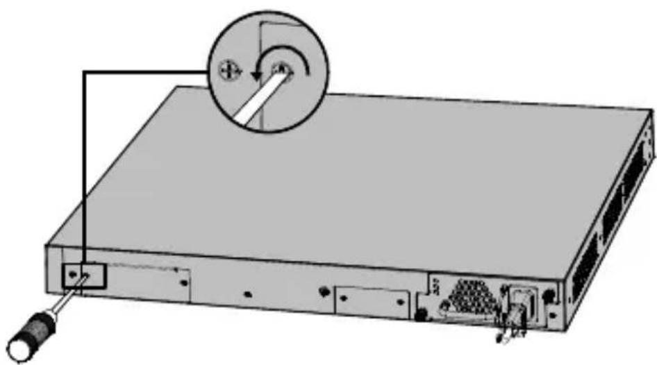 TP-LINK TX432 - - Installing the Interface Card to the switch - 1