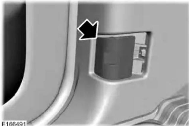 FORD F-250 Super Duty (2017) - OPENING AND CLOSING THE HOOD - 1