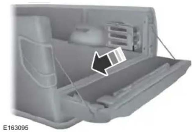 FORD F-250 Super Duty (2017) - BED EXTENDER (If Equipped) - 1