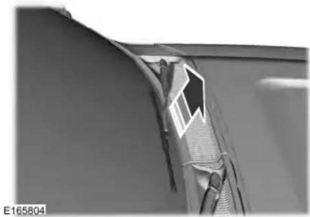 FORD F-250 Super Duty (2017) - CHANGING THE WIPER BLADES - 1