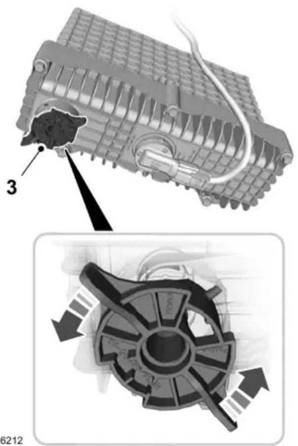 FORD F-250 Super Duty (2017) - Draining the Diesel Fuel Conditioner Module - 3