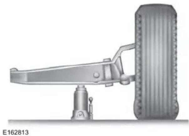 FORD F-450 Super Duty (2020) - Tire Change Procedure - 17