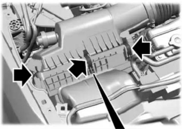FORD F-450 Super Duty (2020) - CHANGING THE ENGINE AIR FILTER - 6.7L DIESEL - 2
