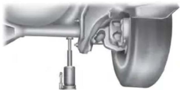 FORD F-450 Super Duty (2020) - Tire Change Procedure - 18