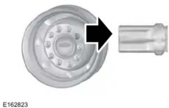 FORD F-450 Super Duty (2020) - Tire Change Procedure - 30