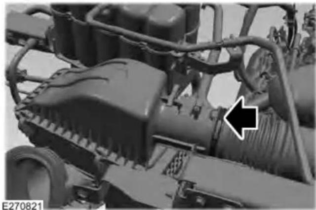 FORD F-450 Super Duty (2020) - CHANGING THE ENGINE AIR FILTER - 7.3L - 4