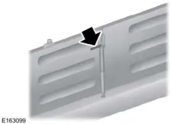 FORD F-350 Super Duty (2019) - Tailgate mode - 5