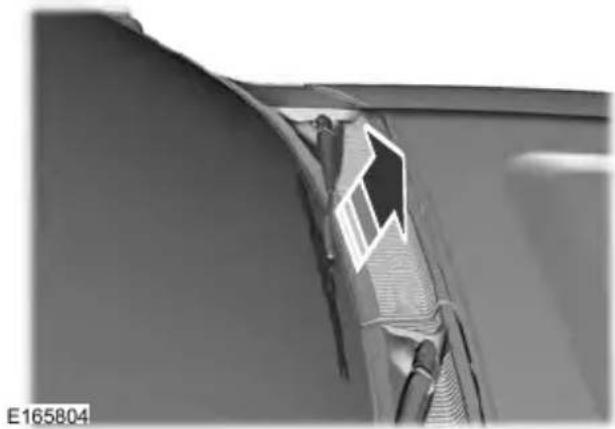 FORD F-350 Super Duty (2019) - CHANGING THE WIPER BLADES - 1