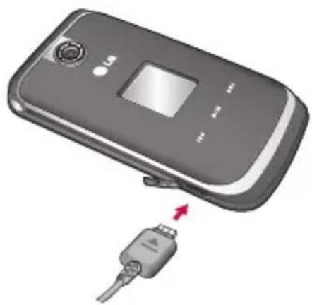 LG U830 - Charging the battery - 1