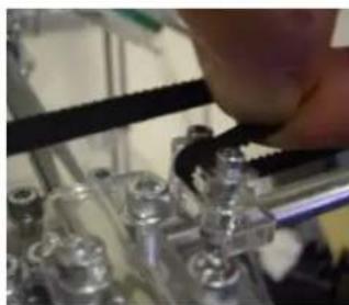 BFB RapMan 3.2 - Fitting and Tensioning the 2 Y belts: - 3