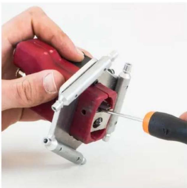 Wasp Delta 2040 Pro - REMOVE THE CARTRIDGE FROM THE SPITFIRE EXTRUDER - 3