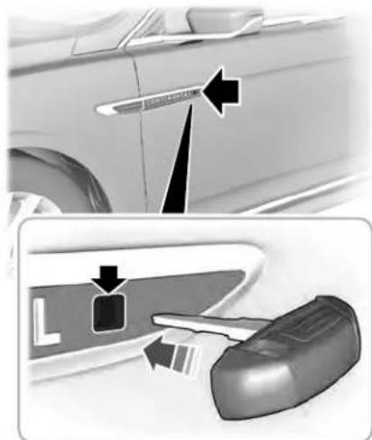 Lincoln Continental (2020) - Unlocking the Driver Door with the Key Blade - 1