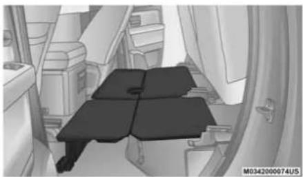 RAM 1500 Classic (2020) - Unfolding The Load Floor/Quad Cab - 2