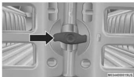 RAM 1500 Classic (2020) - Divider Position - 3
