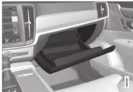 VOLVO S60 (2021) - Using the glove compartment - 1