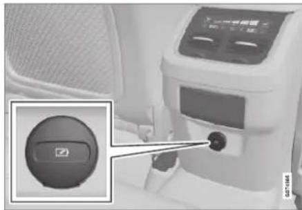 Photo of a car air conditioner unit with a dial indicator and a close-up inset showing the dial key labeled 'Z'.