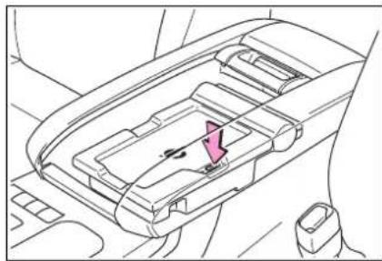 TOYOTA Highlander Hybrid (2021) - Wireless charger (if equipped) - 3