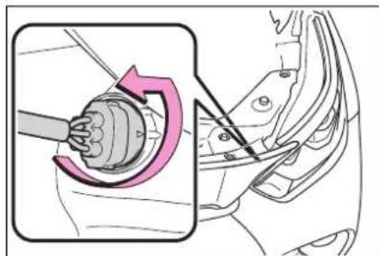 TOYOTA Highlander Hybrid (2021) - Replacing light bulbs - 1