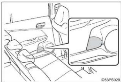 TOYOTA Prius (2021) - Bottle holders/door pockets - 2