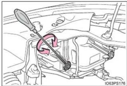 TOYOTA Prius (2021) - Adjusting the headlight aim - 2