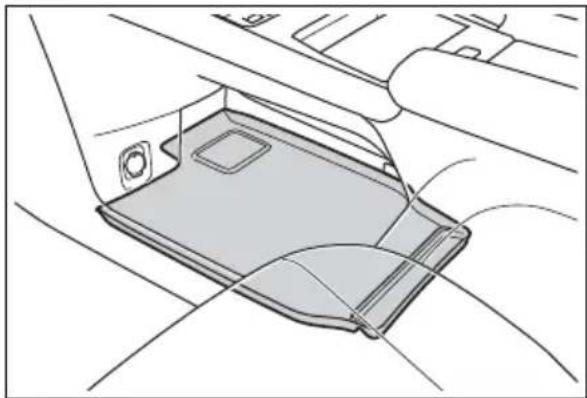 TOYOTA Sienna Hybrid (2021) - Open tray - 7