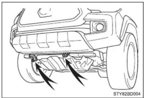 TOYOTA Tacoma (2021) - Emergency towing procedure - 2