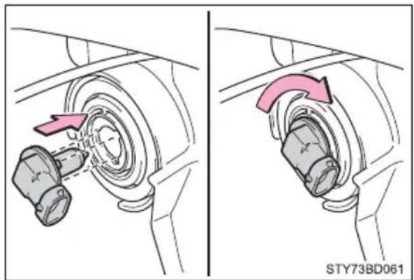 TOYOTA Tacoma (2021) - ■Headlight low beam (bulb type) - 3