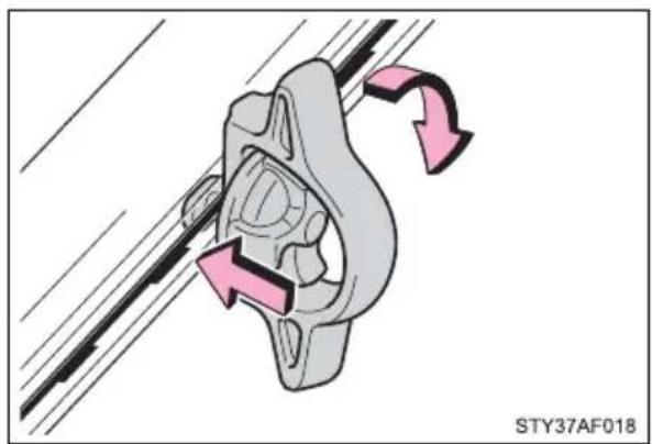 TOYOTA Tacoma (2021) - ●Installing the tie-down cleat - 2