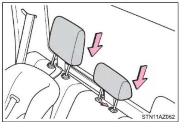 TOYOTA Tundra (2021) - ■Right rear seat or center rear seat - 7