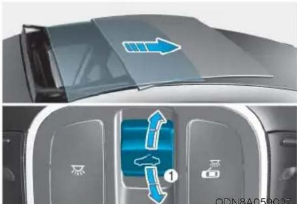 HYUNDAI Sonata (2021) - Sliding the Sunroof - 1