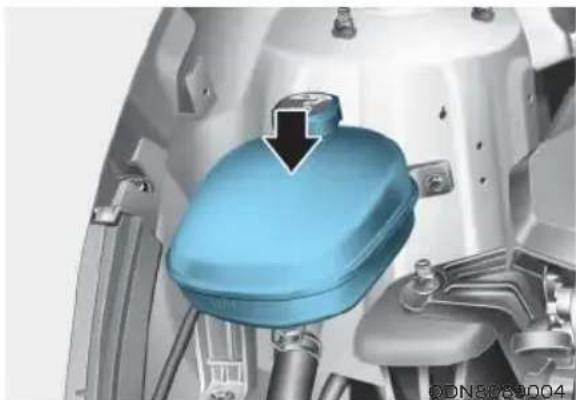 HYUNDAI Sonata (2021) - Checking the Engine Coolant Level - 1