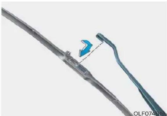 HYUNDAI Sonata (2021) - Front windshield wiper service positions - 4