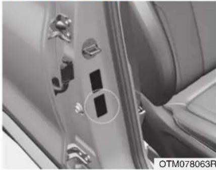 HYUNDAI Santa Fe (2020) - TYRE SPECIFICATION AND PRESSURE LABEL - 1