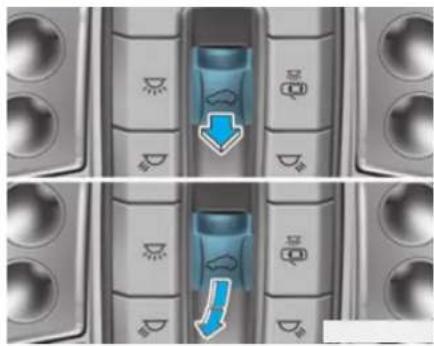 HYUNDAI Santa Fe (2020) - When the sunshade is opened - 1