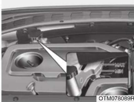 HYUNDAI Santa Fe (2020) - BRAKE/CLUTCH FLUID (IF EQUIPPED) - 1