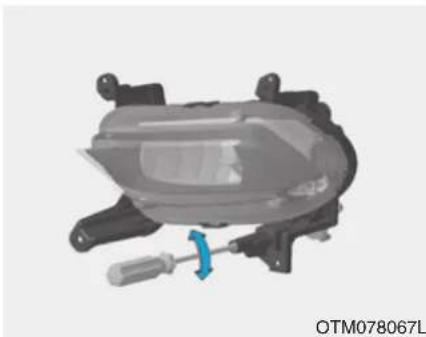 HYUNDAI Santa Fe (2020) - Front fog lamp aiming - 1