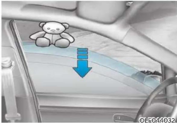 HYUNDAI Venue (2020) - Automatic reverse (if equipped) - 1