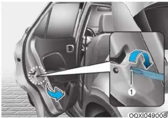 HYUNDAI Venue (2020) - Child-Protector Rear Door Locks - 1