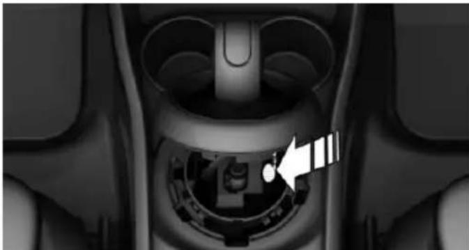 MINI Clubman (2021) - Releasing the transmission lock manually: with a latching selector lever - 2