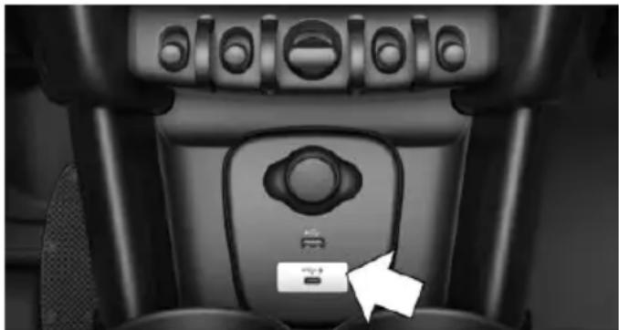 MINI Cooper SE Electric (2020) - In the center console - 1