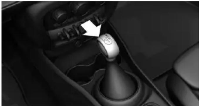 MINI Countryman (2020) - Engaging selector lever position D, N, R, or P - 1