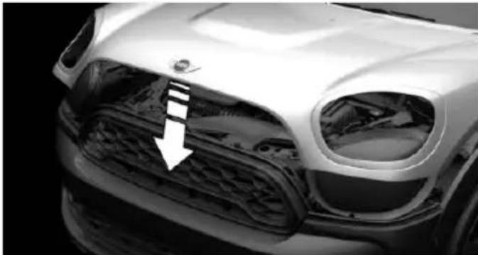 MINI Countryman (2020) - Closing the hood - 1