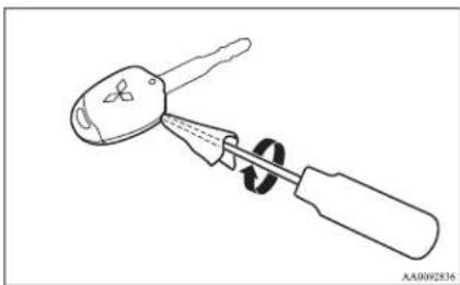 MITSUBISHI L200 (2014) - Procedure for replacing the remote control switch battery - 2