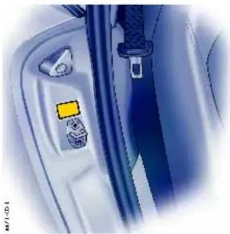 PORSCHE 911 Turbo (2008) - Removing the battery cover - 1