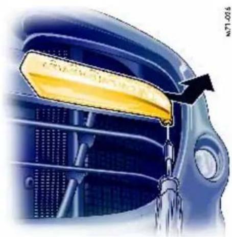 PORSCHE 911 Turbo (2008) - Closing lid of the headlight housing - 1