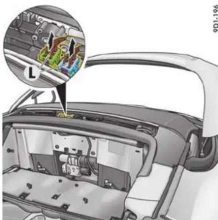 PORSCHE 911 Targa (2016) - 打开活动顶篷厢盖 - 4