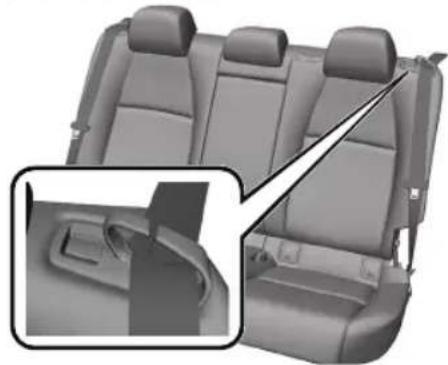 MAZDA 3 Hatchback (2021) - ▼ Fastening the Seat Belt - 3