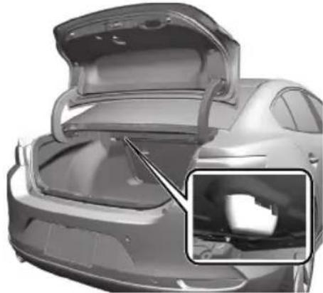 MAZDA 3 Hatchback (2021) - Trunk light (4-door) - 1